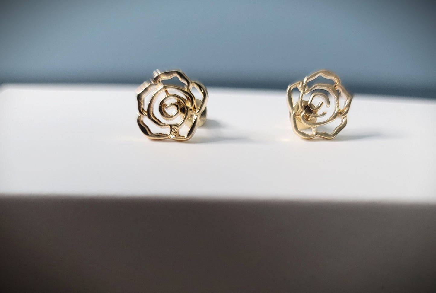 Rose of Gold Elegant Stud Earrings