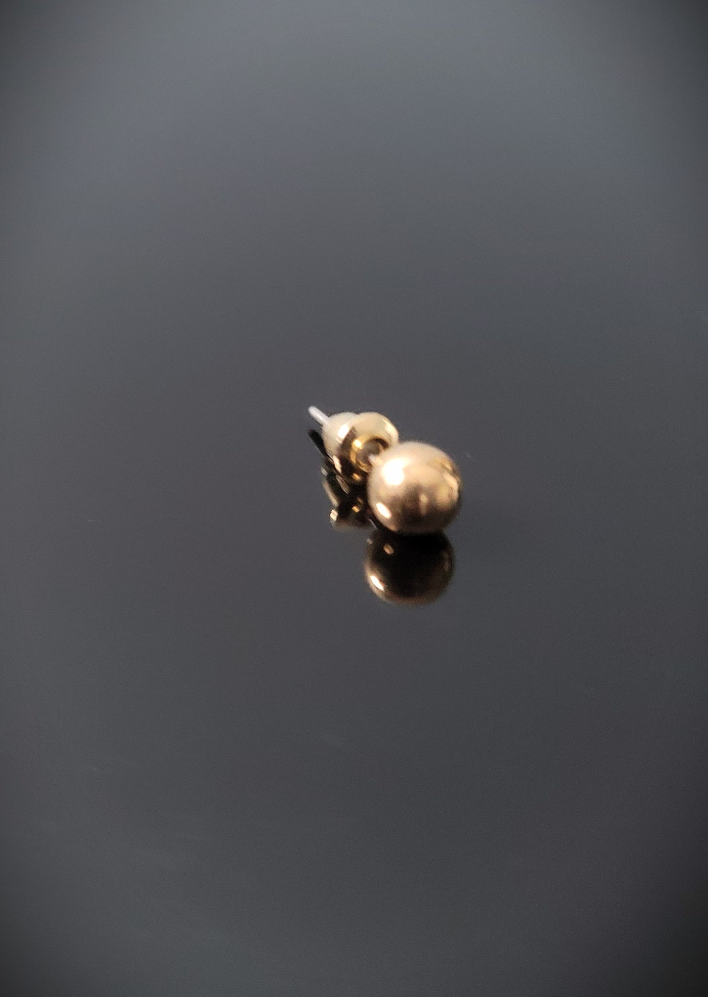 Gold Round Elegant Stud Earrings
