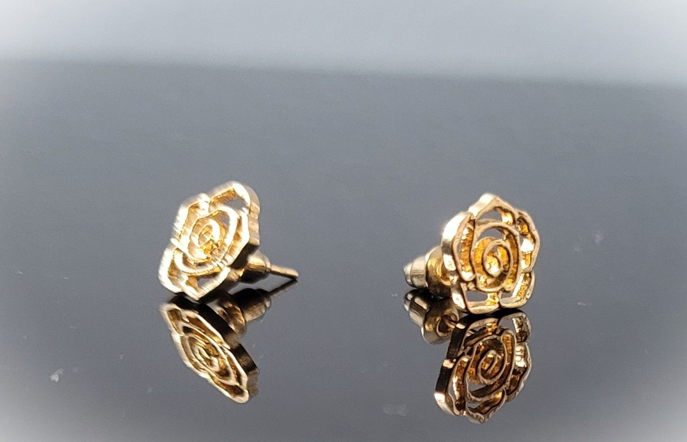Rose of Gold Elegant Stud Earrings