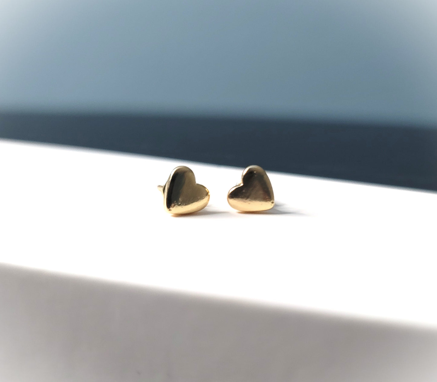 Hearts of Solid Stud Earrings