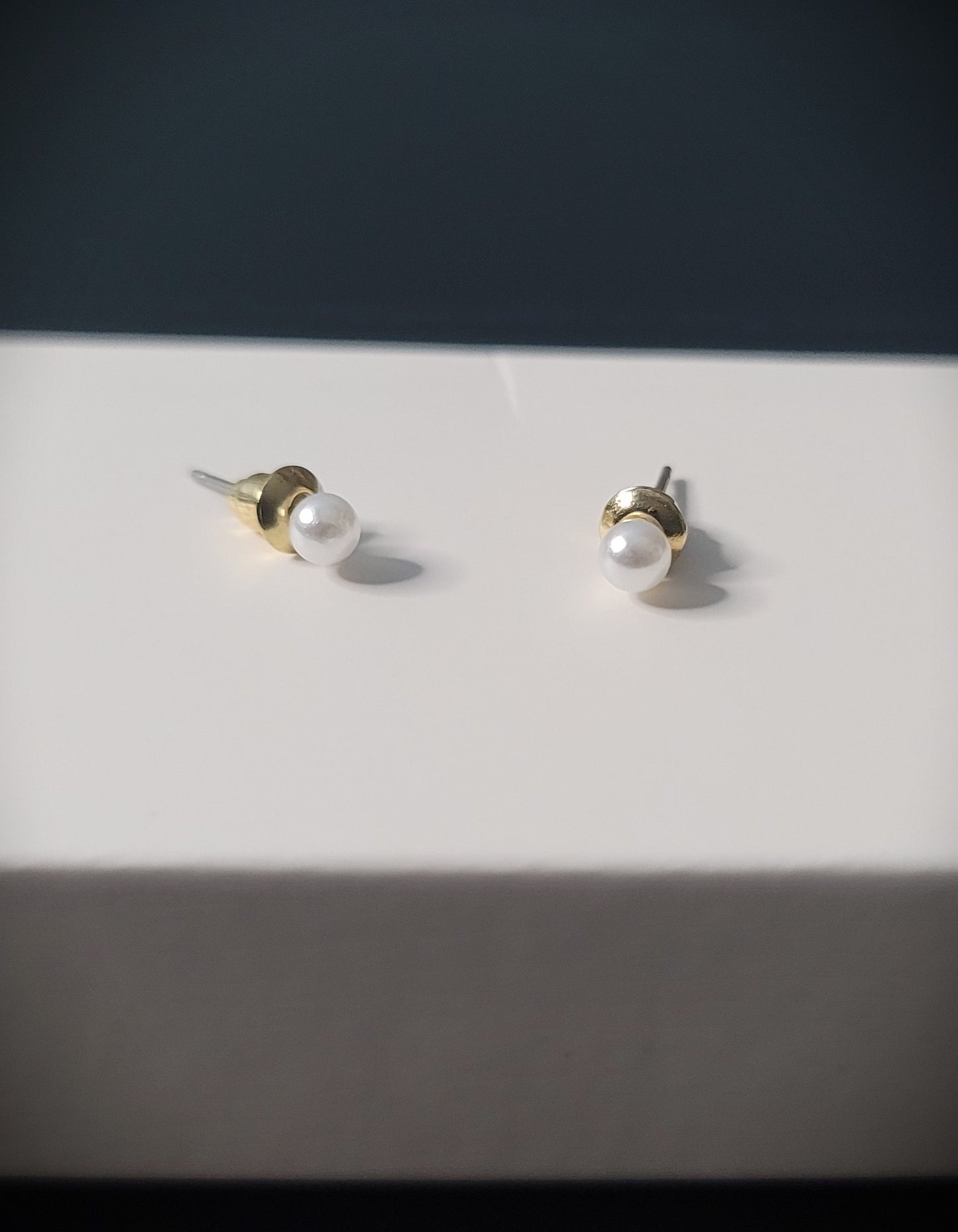 White Pearl Stud Elegant Earings