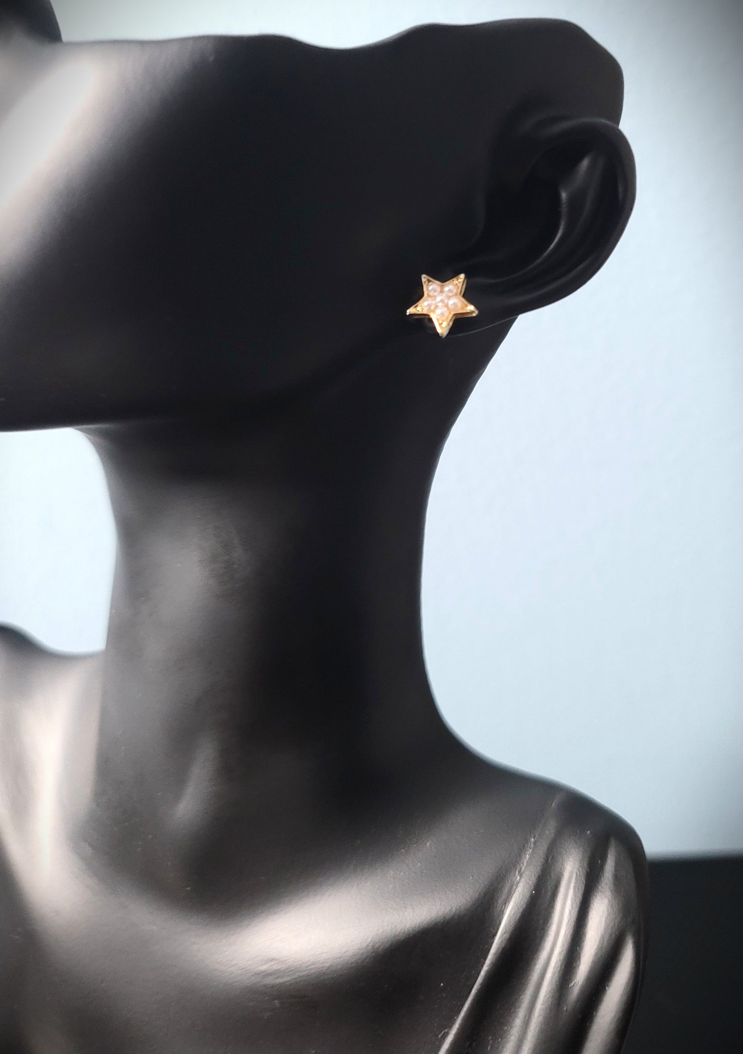 The Star of Pearl Stud Elegant Earrings