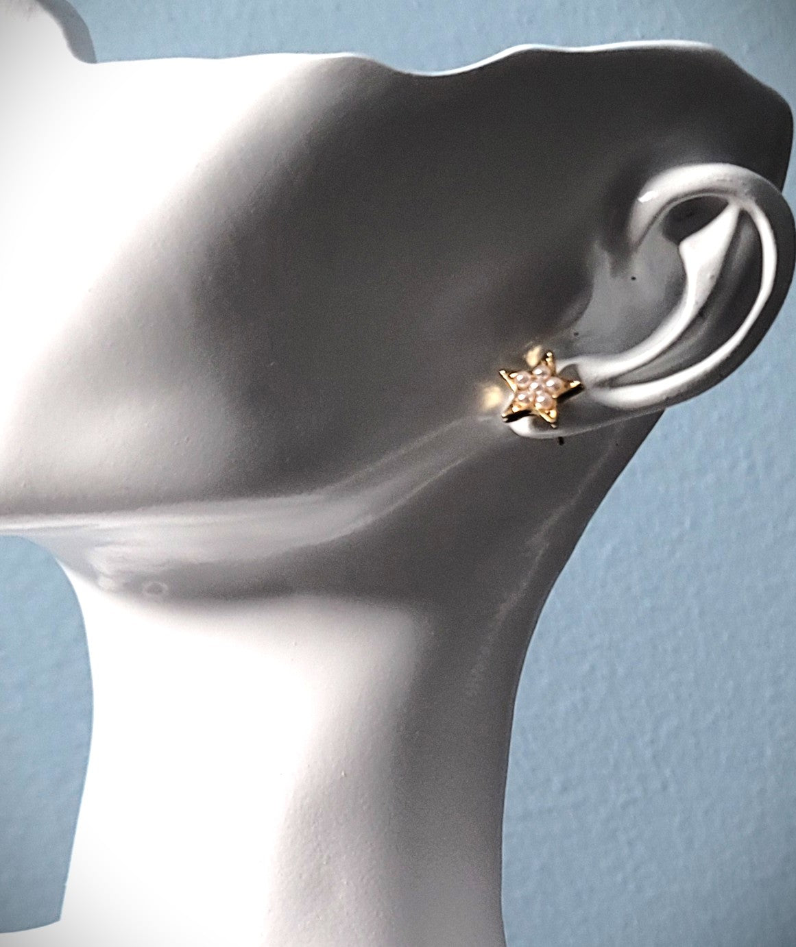 The Star of Pearl Stud Elegant Earrings