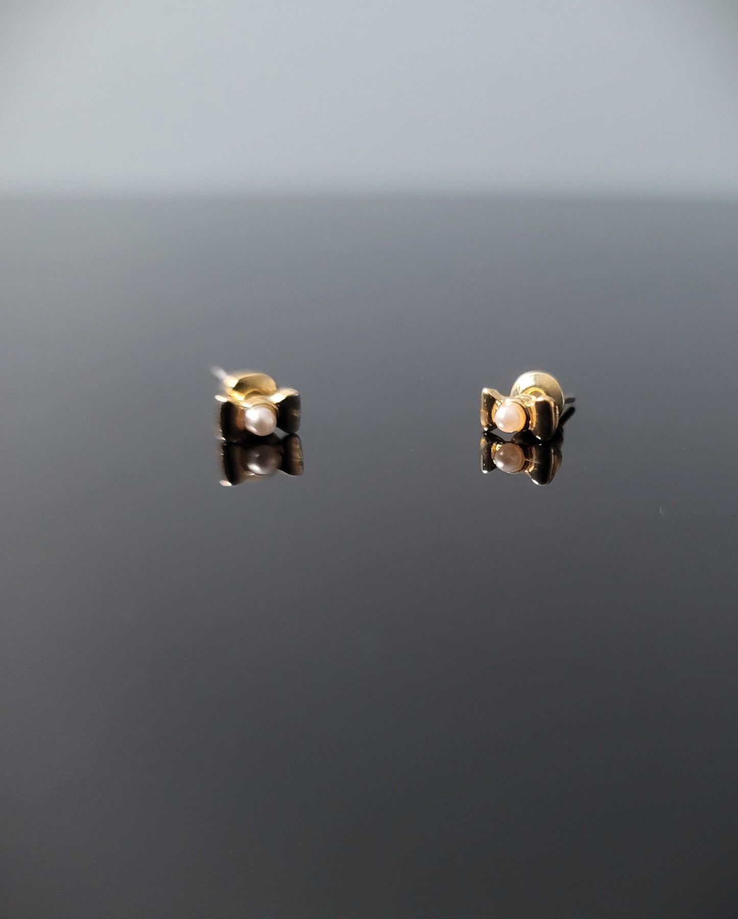 Pearl Elegant Stud Earring